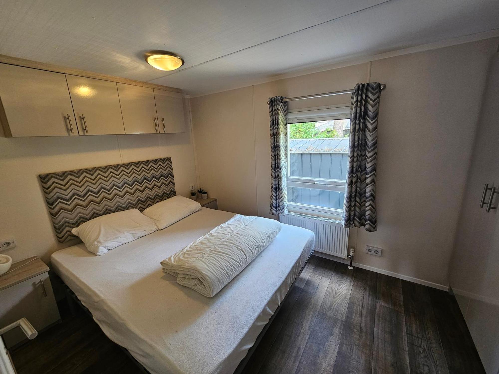Luxe 4 Persoons Chalet Op 5 Sterren Camping Raalte Exteriör bild
